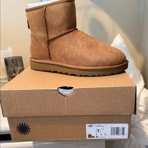 UGG Classic Short Tan Boots